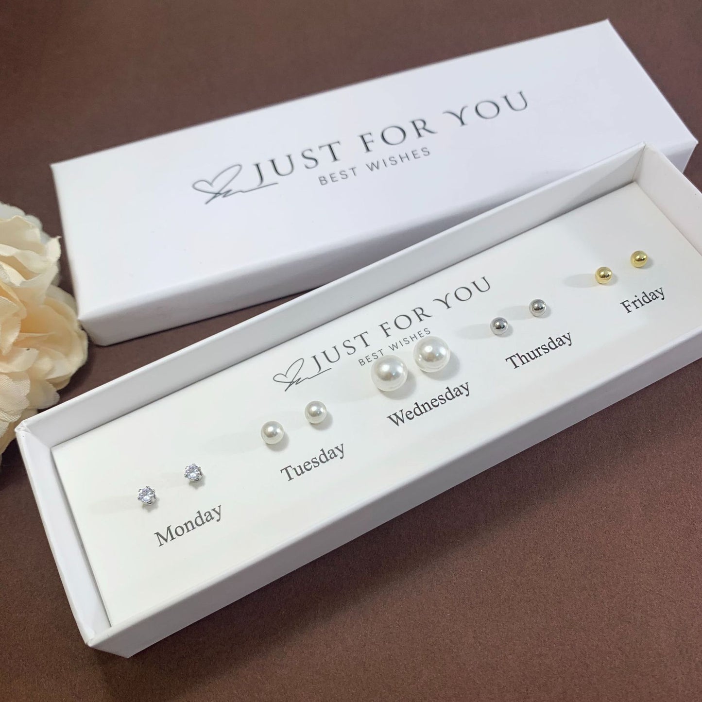 Floral earrings design image 8