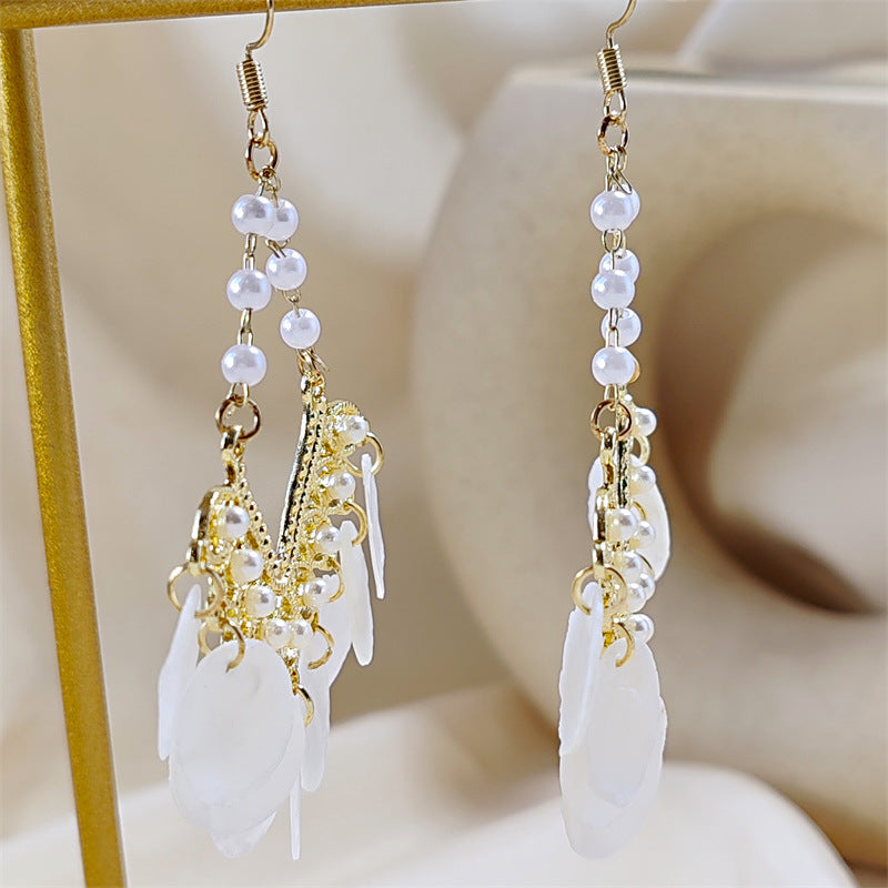 Chic Vintage Shell Tassel Earrings image 1