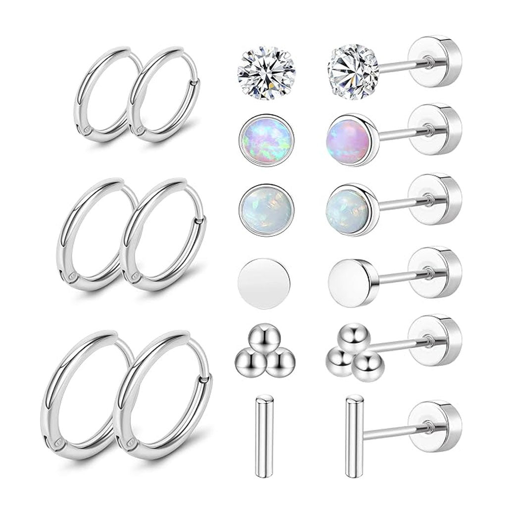 Zirconia stud earrings in gold color