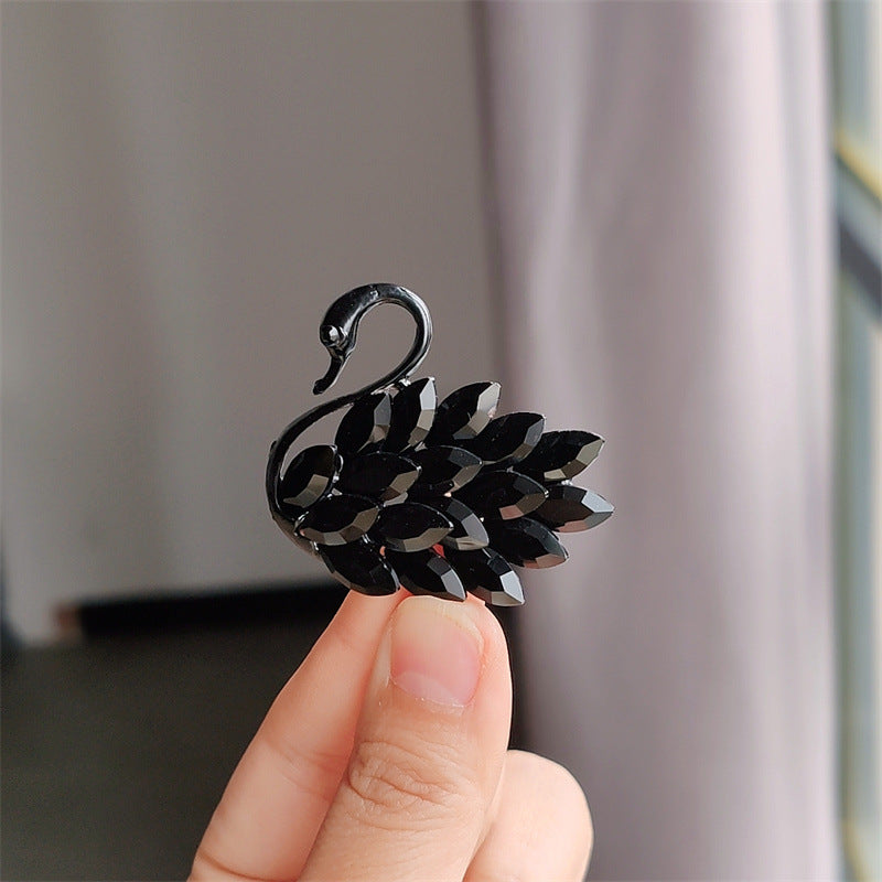 Brooch on Fashionable Outfit Image 9