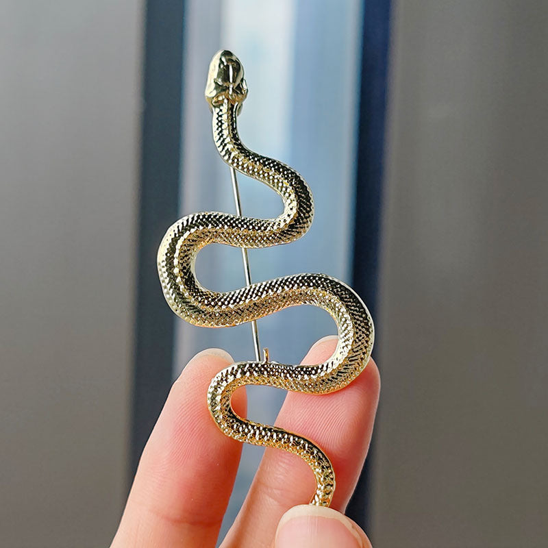 Stylish snake brooch image 3