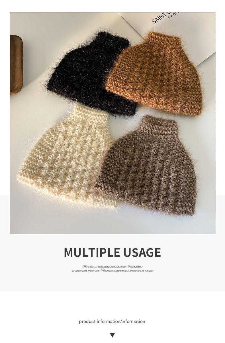 Stylish knitted ear warmer black