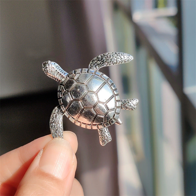 Elegant Decorative Brooch for Clothing