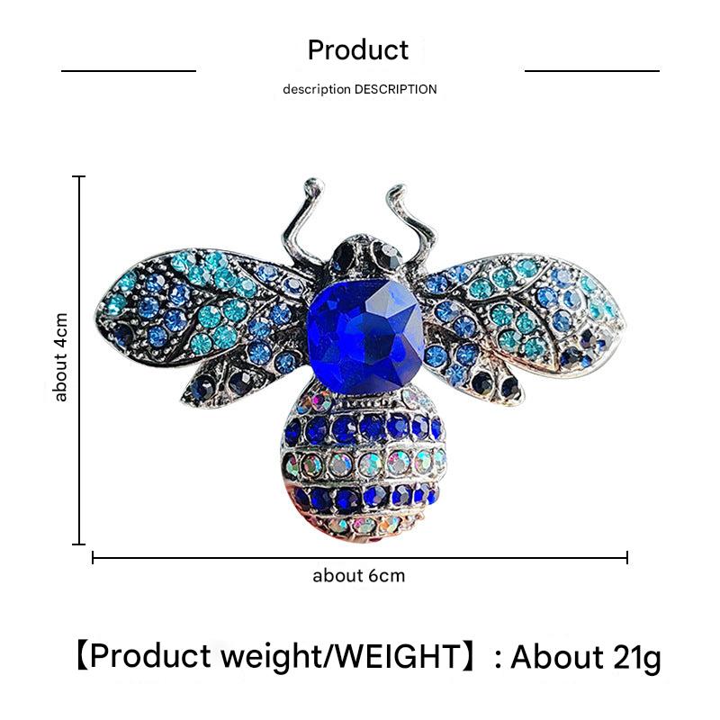 Vintage bee brooch design on model