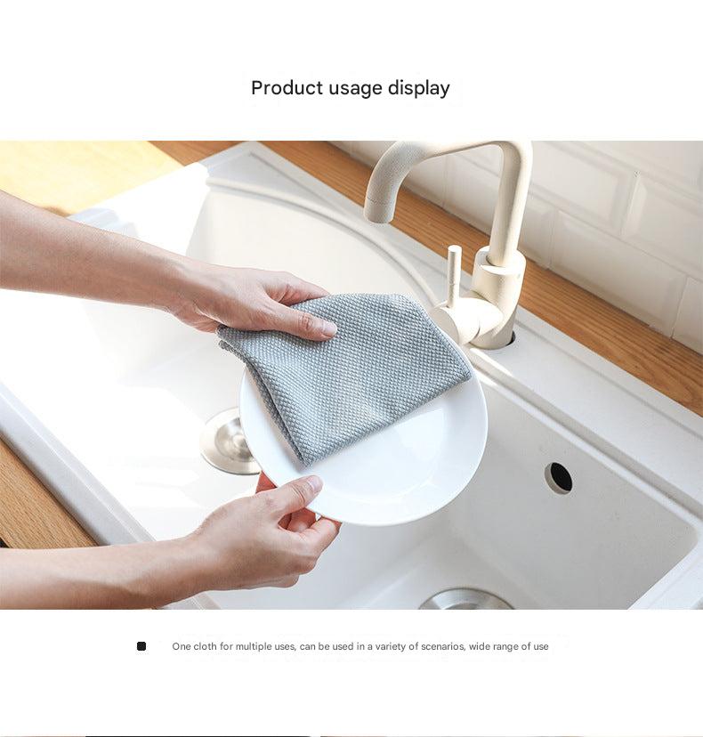 Streak-Free Surface Cleaning Image 5