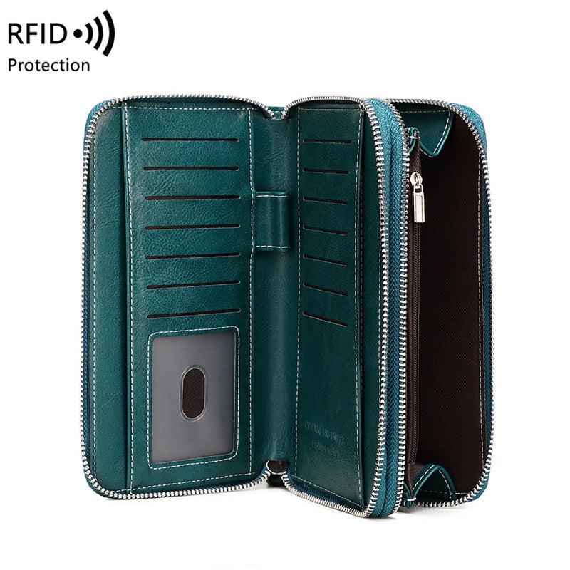 Stylish women's clutch for casual use