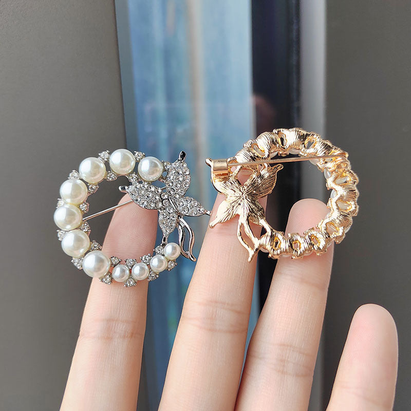 Trendy pearl butterfly brooch with rhinestones image 1