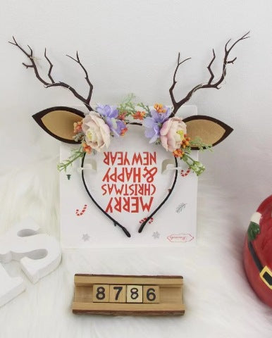cheerful holiday outfit accessory image 9