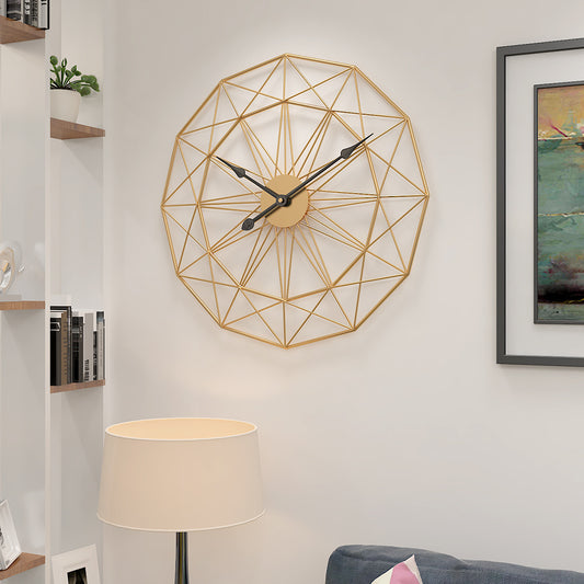 silent round clock side view
