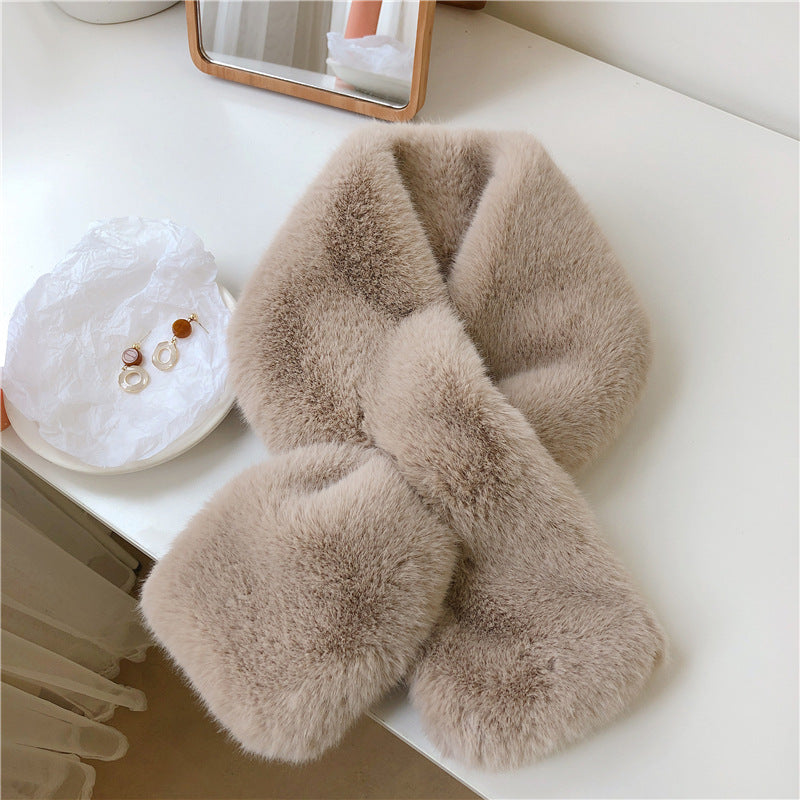 faux fur neck warmer in black