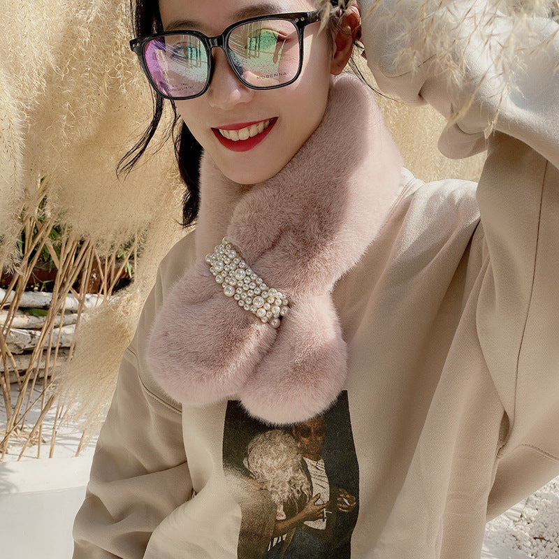 faux fur neck warmer in black