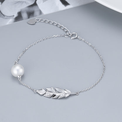 Elegant pearl silver bracelet side view