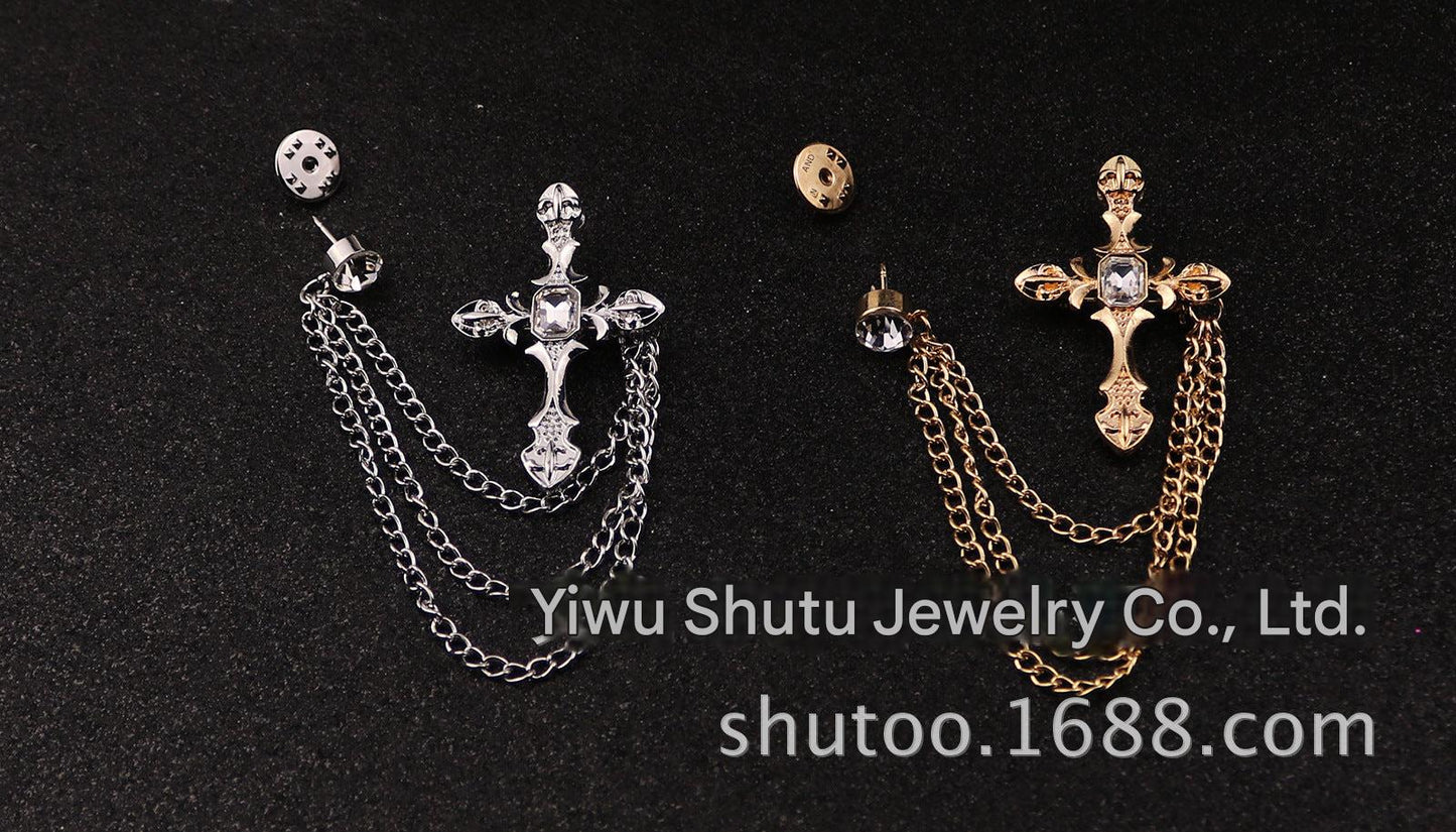 Silver crown brooch embellishment