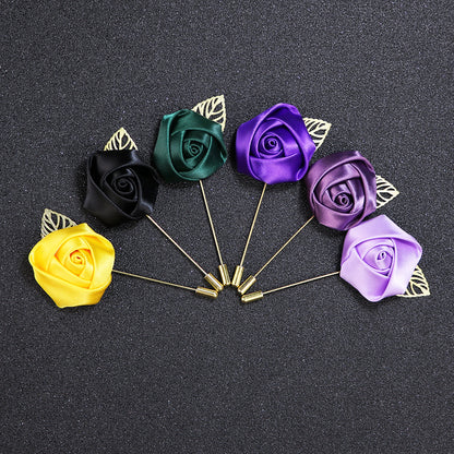 Stylish brooch worn by model image 9