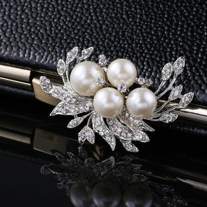 Chic Pearl Brooch with Alloy Base - Image 5