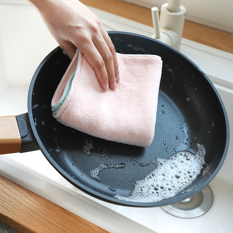 Coral velvet cleaning towel image 4