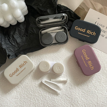 Stylish contact lens case with a chic look