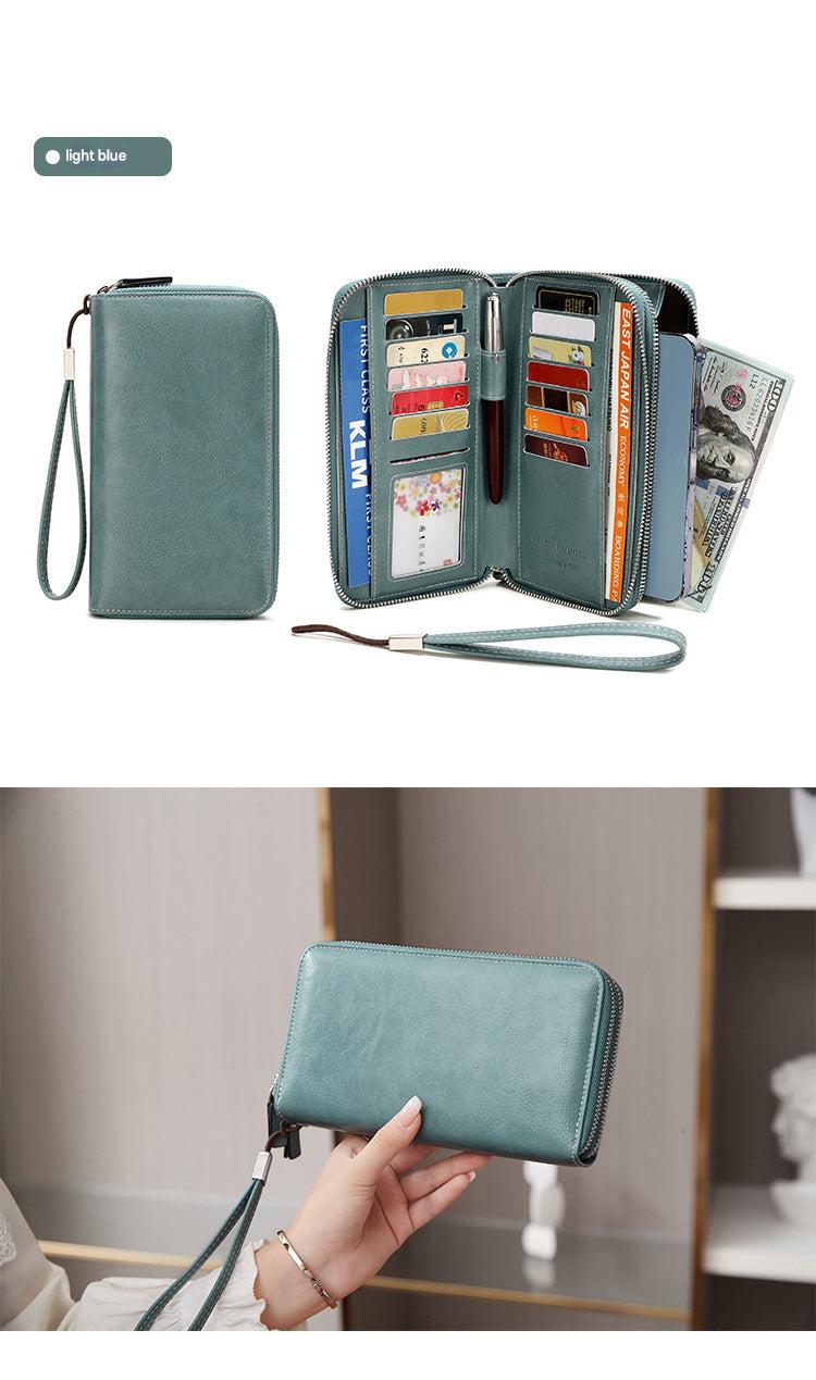 Stylish women's clutch for casual use