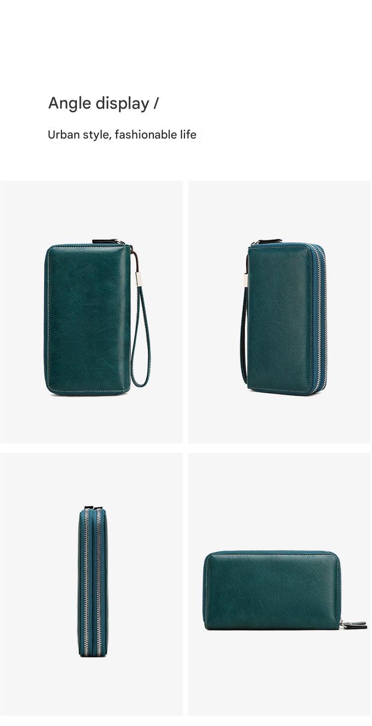 Elegant wallet in use