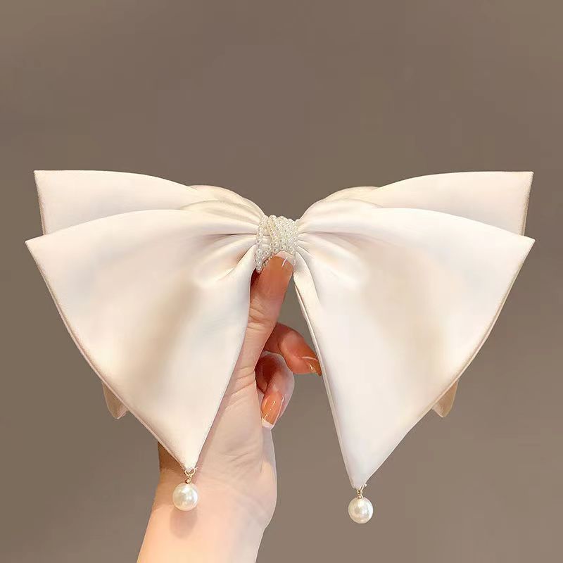black pearl hair accessory