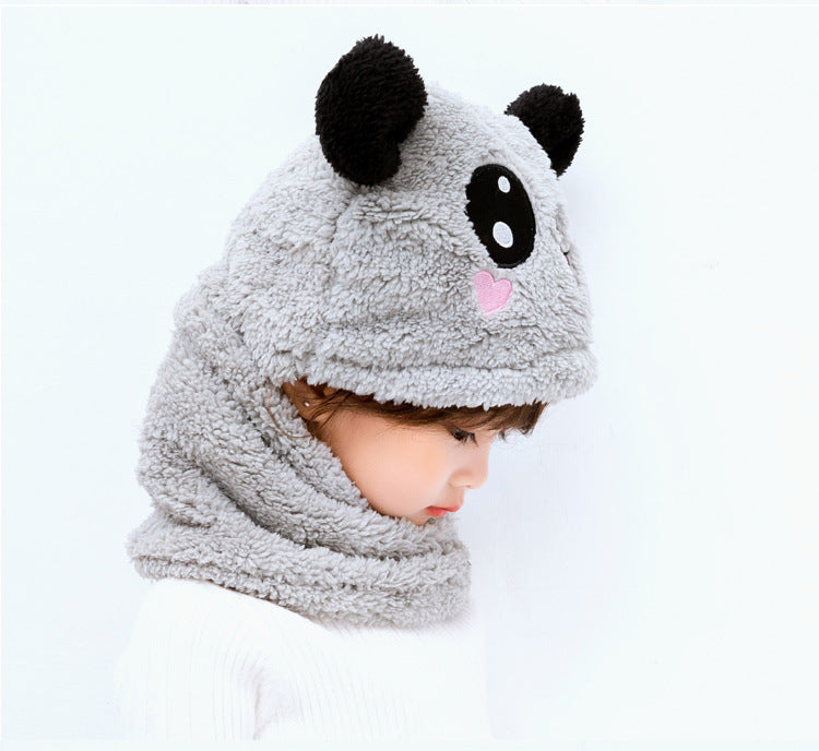 Winter scarf set for children with bear design