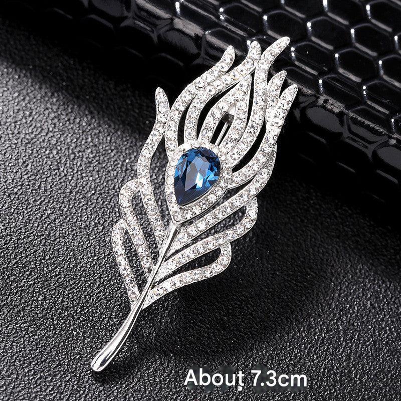 Nordic style brooch for women