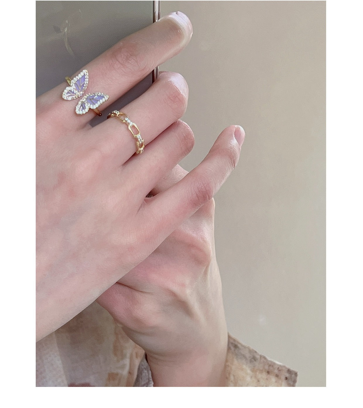 Fashionable butterfly ring with pearl accent - image 4