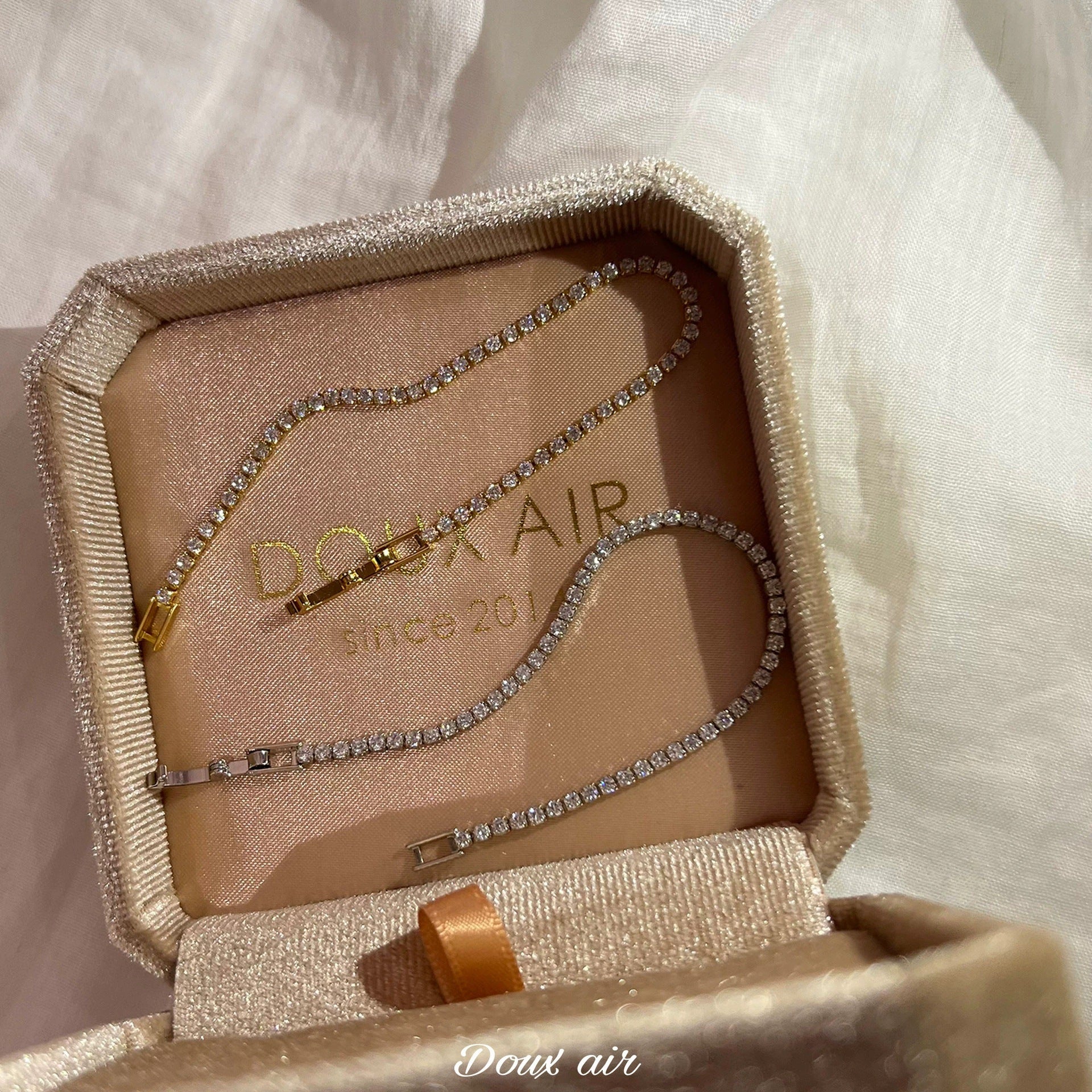 Elegant Zirconia Starry Bracelet Image 2