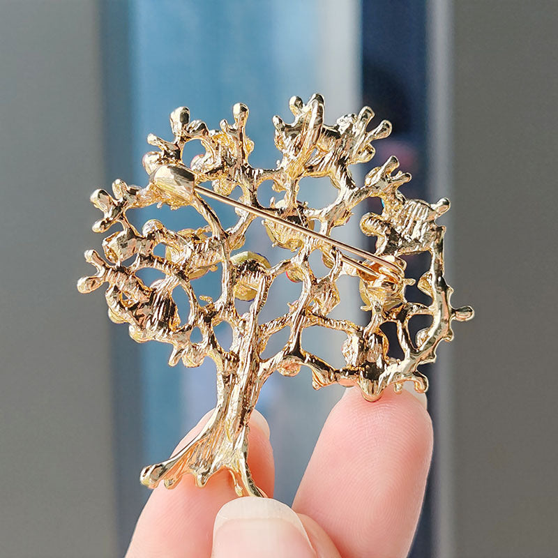 Vibrant crystal accessory for men and women