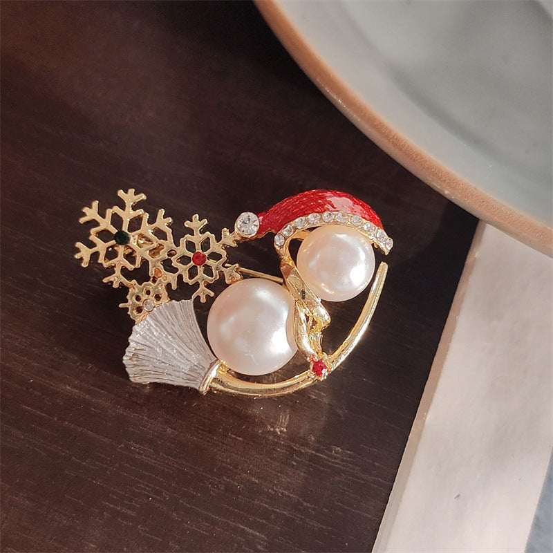 Elegant Snowman Brooch with Pearl Detailing