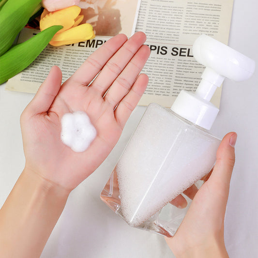 Compact and Stylish Foaming Bottle Image 10
