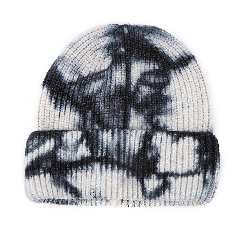 Magenta winter hat for fashion and warmth