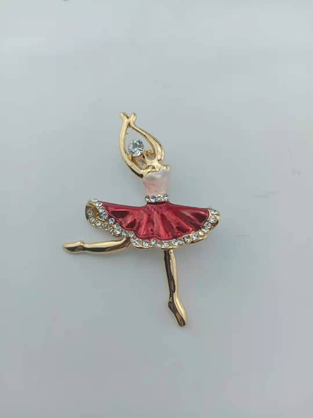 Fashionable alloy pin accessory 2