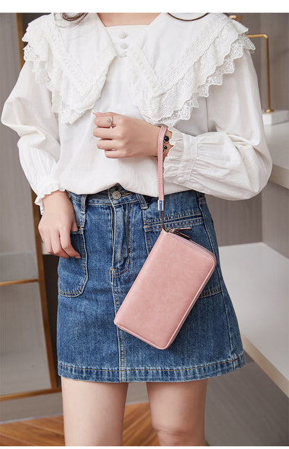 RFID-blocking women's wallet front view