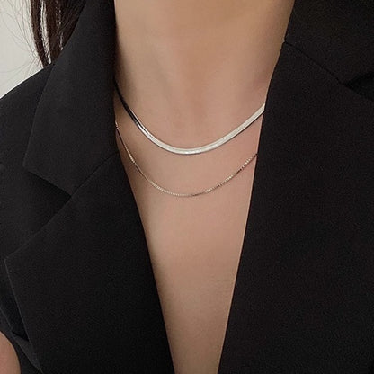 Choker Necklace with Unique Design Image 10