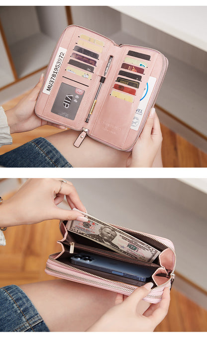 Elegant wallet in use