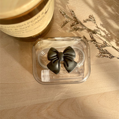 Cute heart-patterned contact lens holder