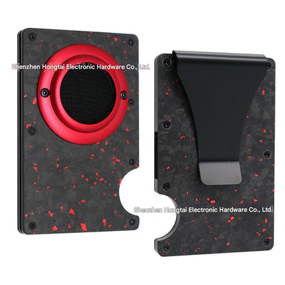 Durable materials of the wallet showcased - Image 6