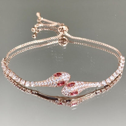 Stylish star-shaped cat eye stone bracelet for women
