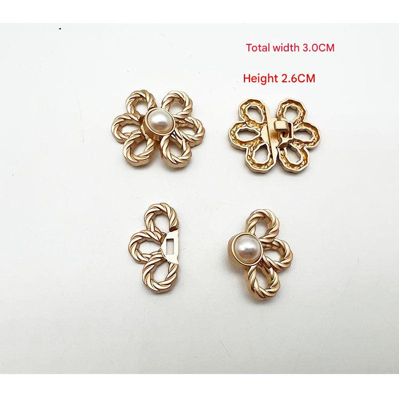 Antique bronze clasp for traditional outfits
