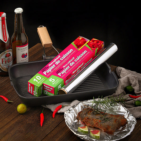Baking with aluminum foil on a grill