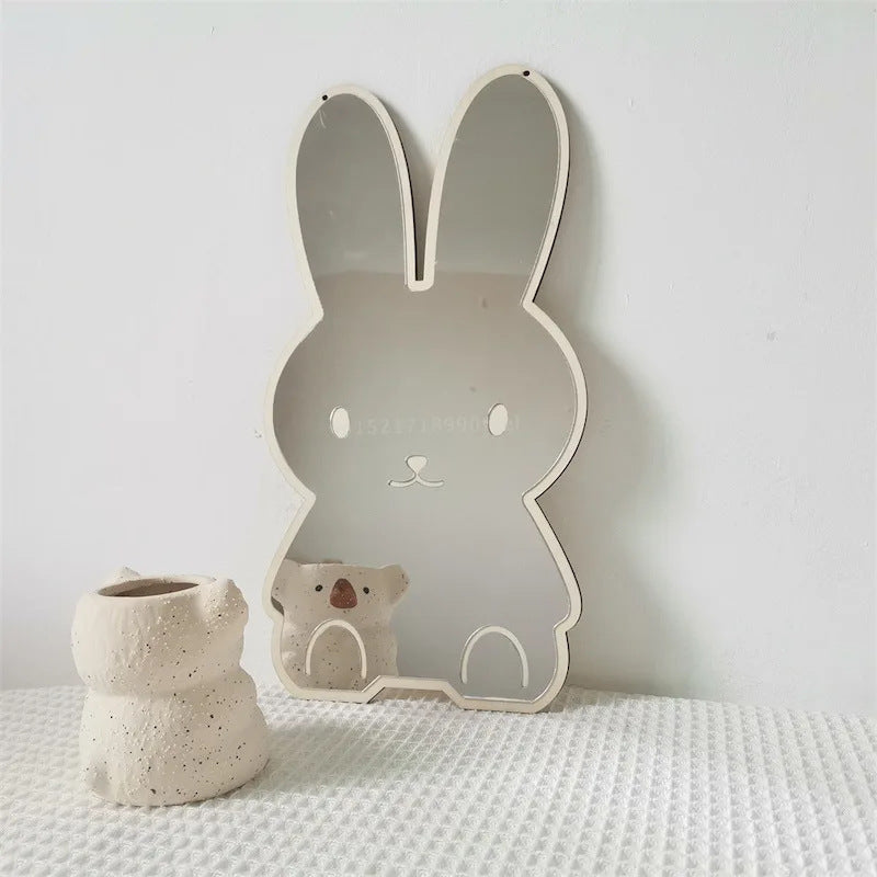 Bear themed decorative mirror for kids