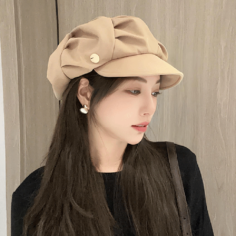 stylish women's accessory beret