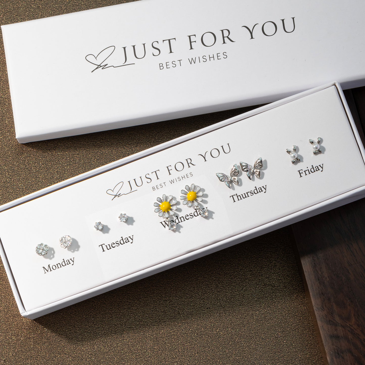 10-piece silver earring gift box image 3