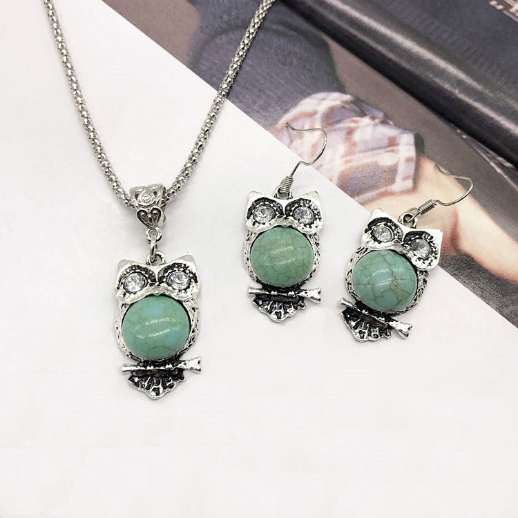Variety of styles from the earring set - image 4