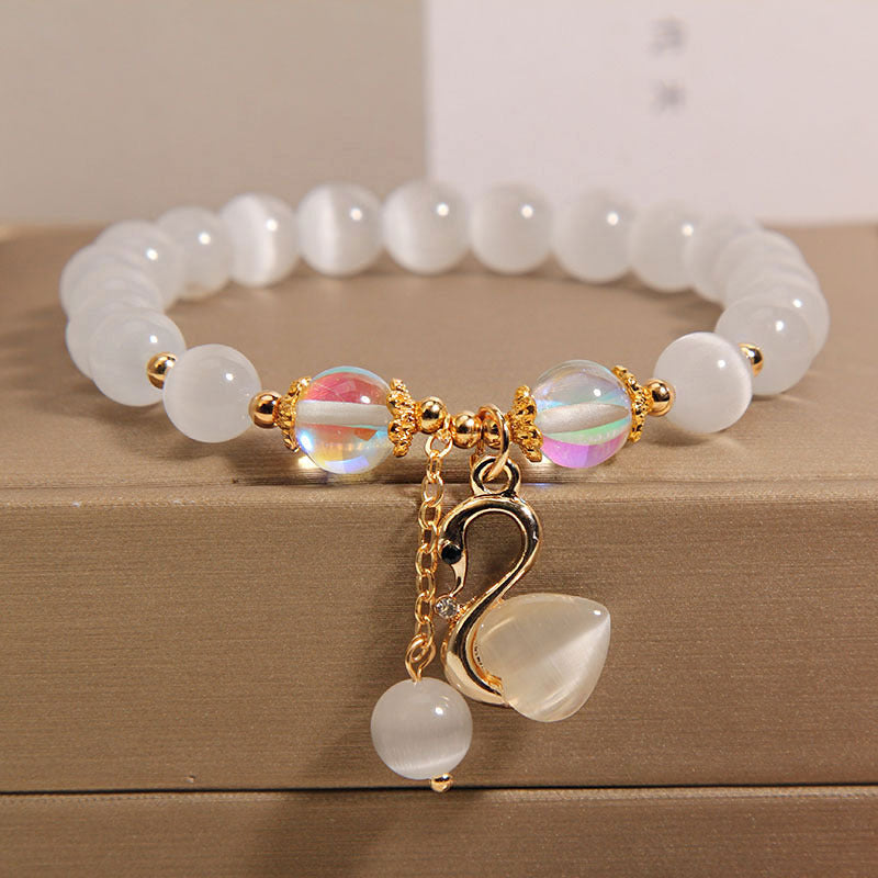 Cat's eye beaded bracelet with clover charm for women