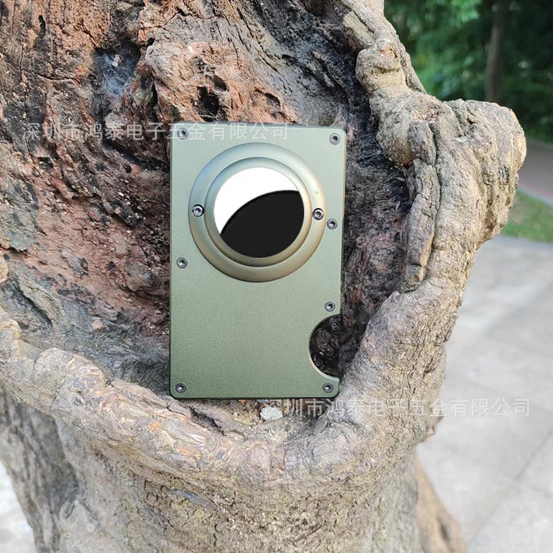 Close-up of RFID protection feature - Image 4