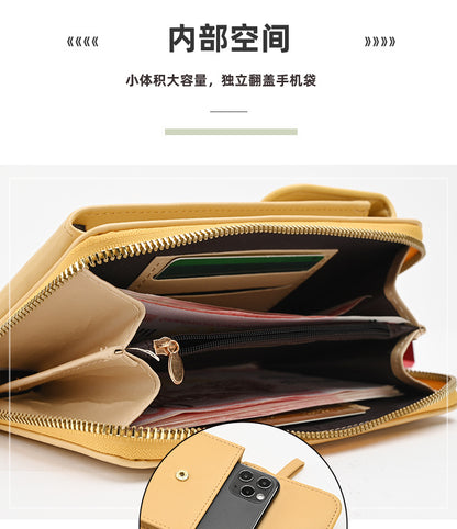 Stylish women's crossbody bag in PU leather