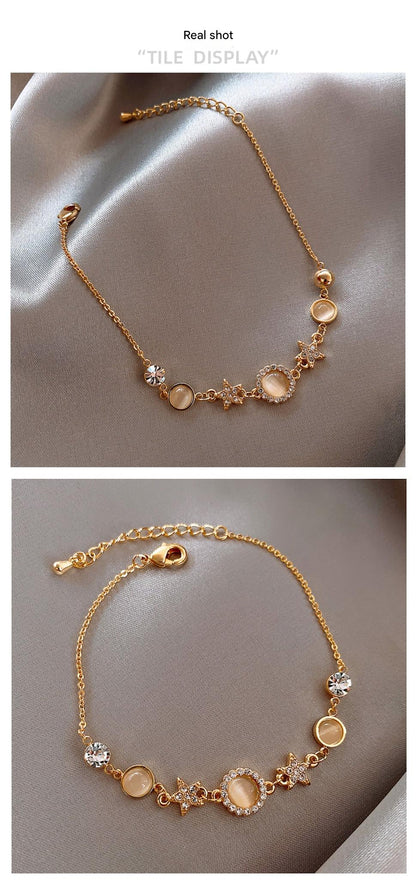 Minimalist bracelet suitable for casual and formal wear