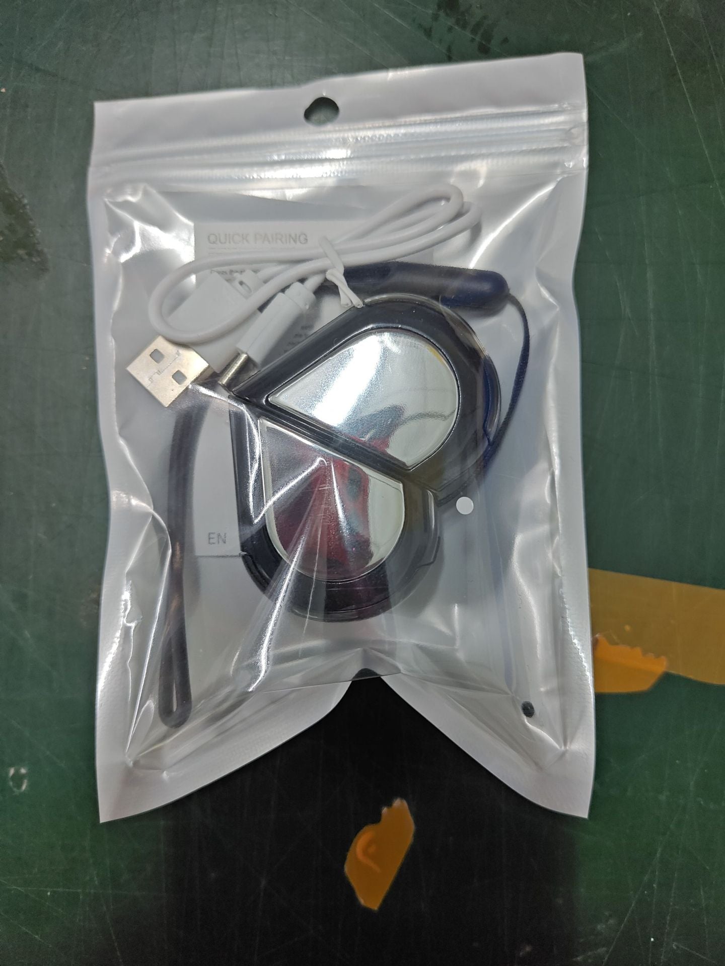 Rotatable earbud tips